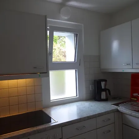 Eco Casa Paradiso B, Schwimmbad, Garten Und Wunderschoene Seesicht, Ruhig Und Sonnig Gelegen Minusio